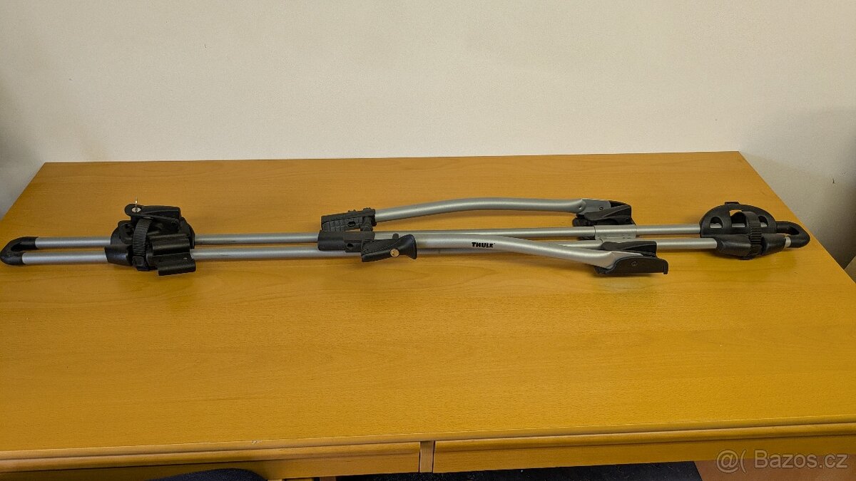 Nosič kol Thule 532 zánovní s klíčem