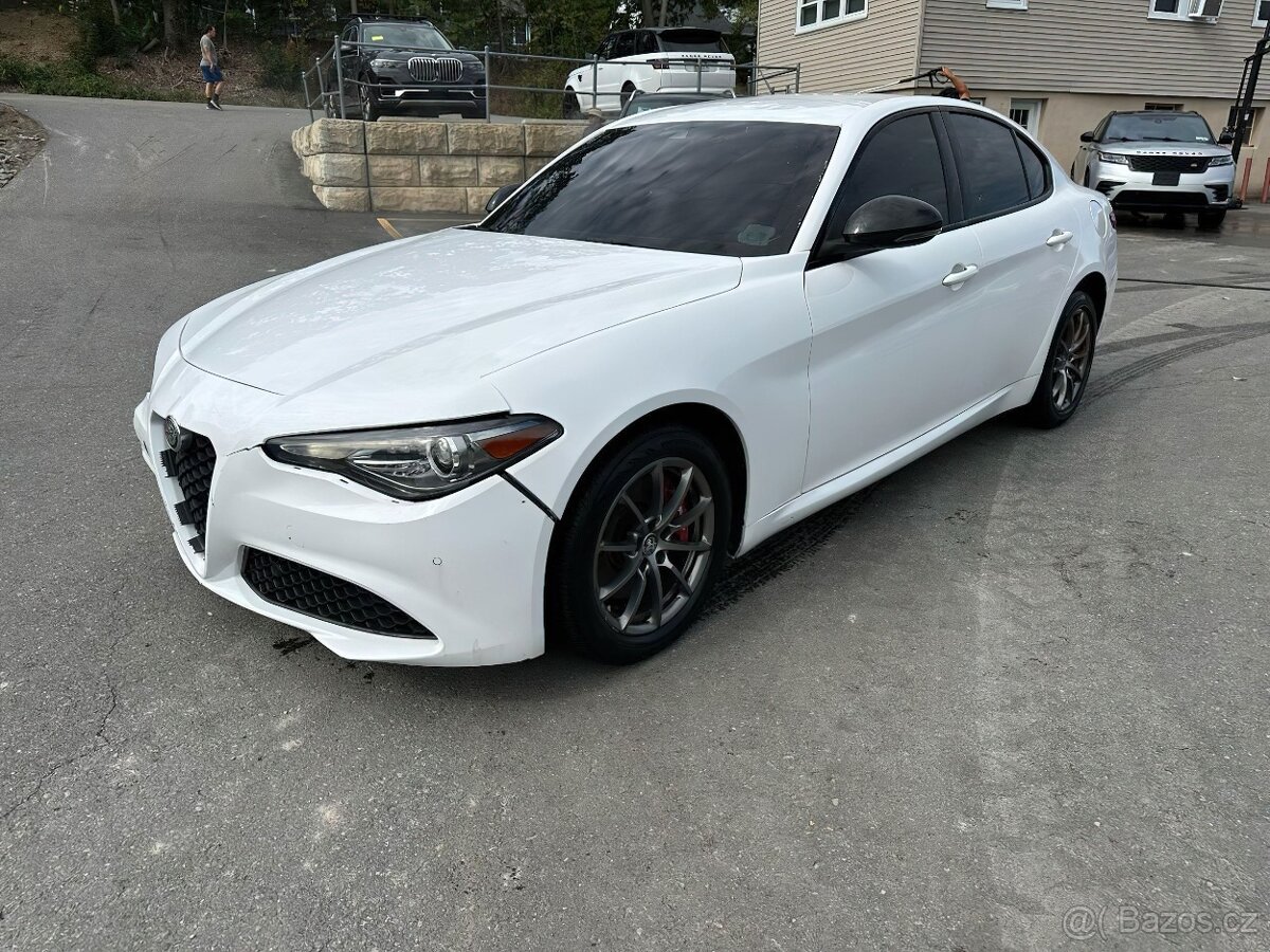 Alfa Romeo Giulia (2020)