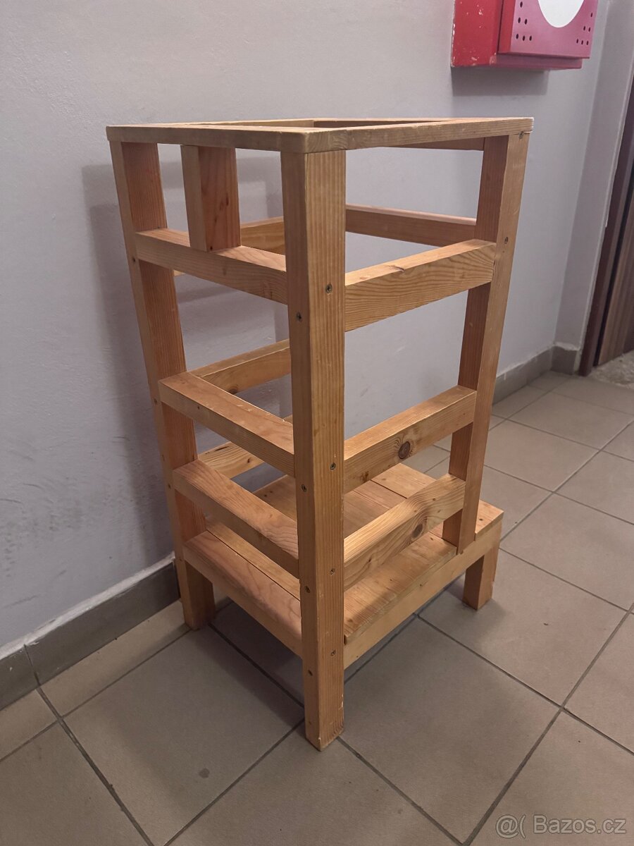 Učící věž pro děti