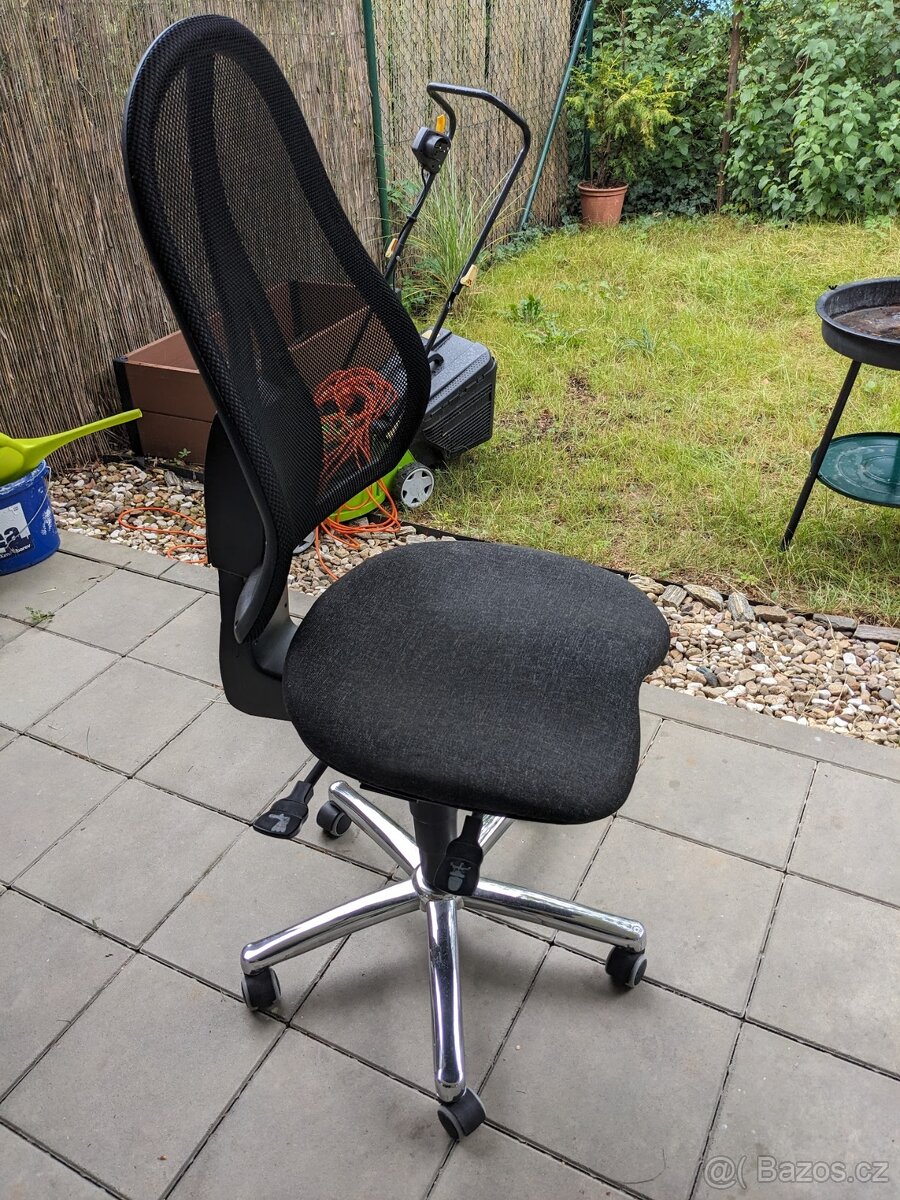 TOPSTAR Sitness 15 – kvalitní ergonomická židle, plně funkčn