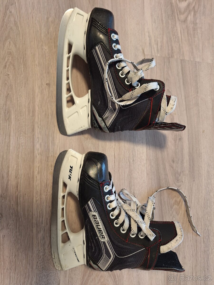 Dětské zimní brusle Bauer Vapor vel. 35