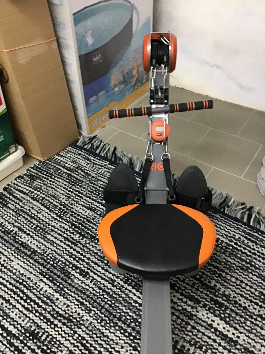 Veslovací trenažer