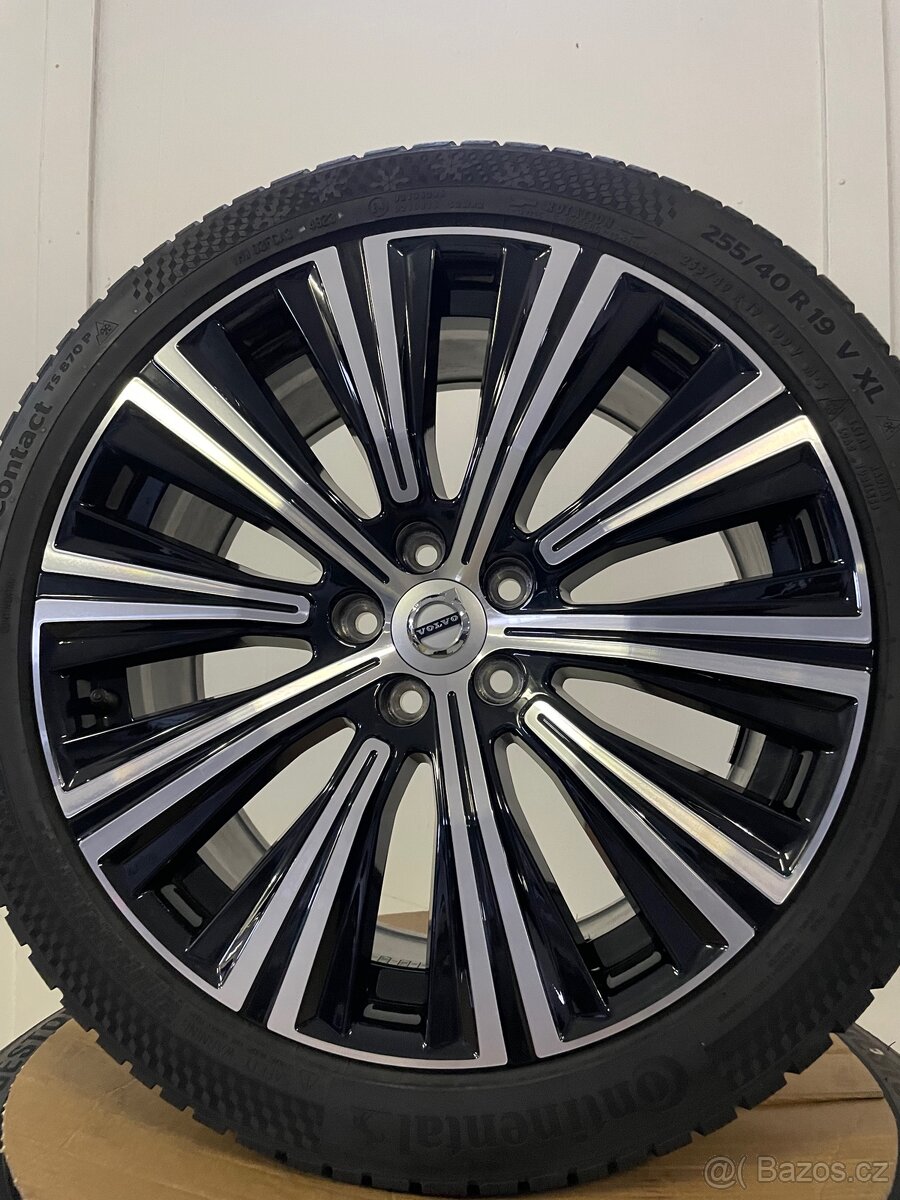 Orig zimni Volvo V90 S90 II r19 255/40/19 98%