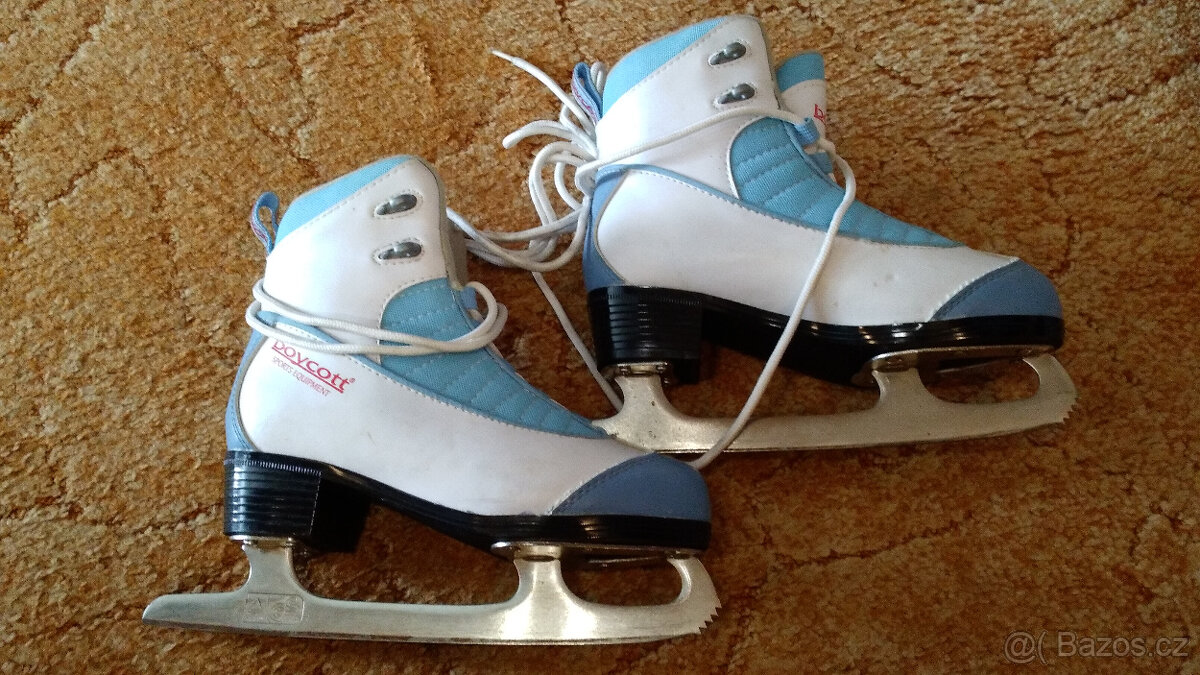 Prodám téměř nové dámské/dětské bruslařské boty vel 36