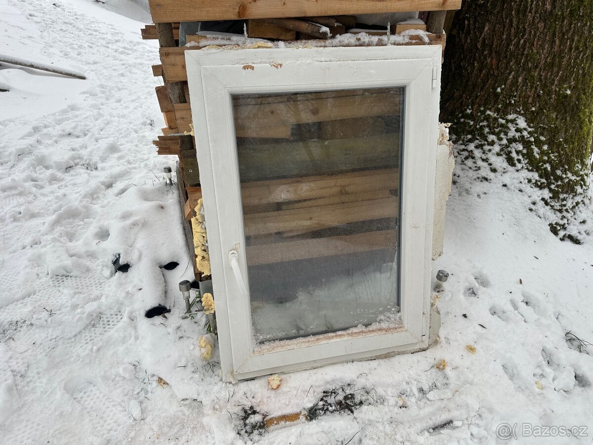 3x starší plastová okna Rehau / ABC okna 80x110cm