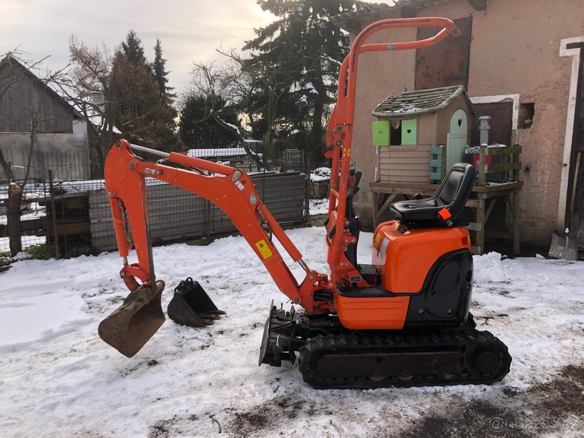Minibagr Kubota U10 s nulovým přesahem zádě