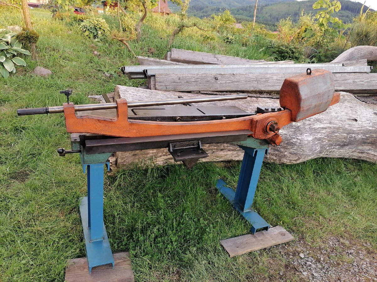 Tabulkové nůžky na plech Jesan NTP 1000 / 2,5 J