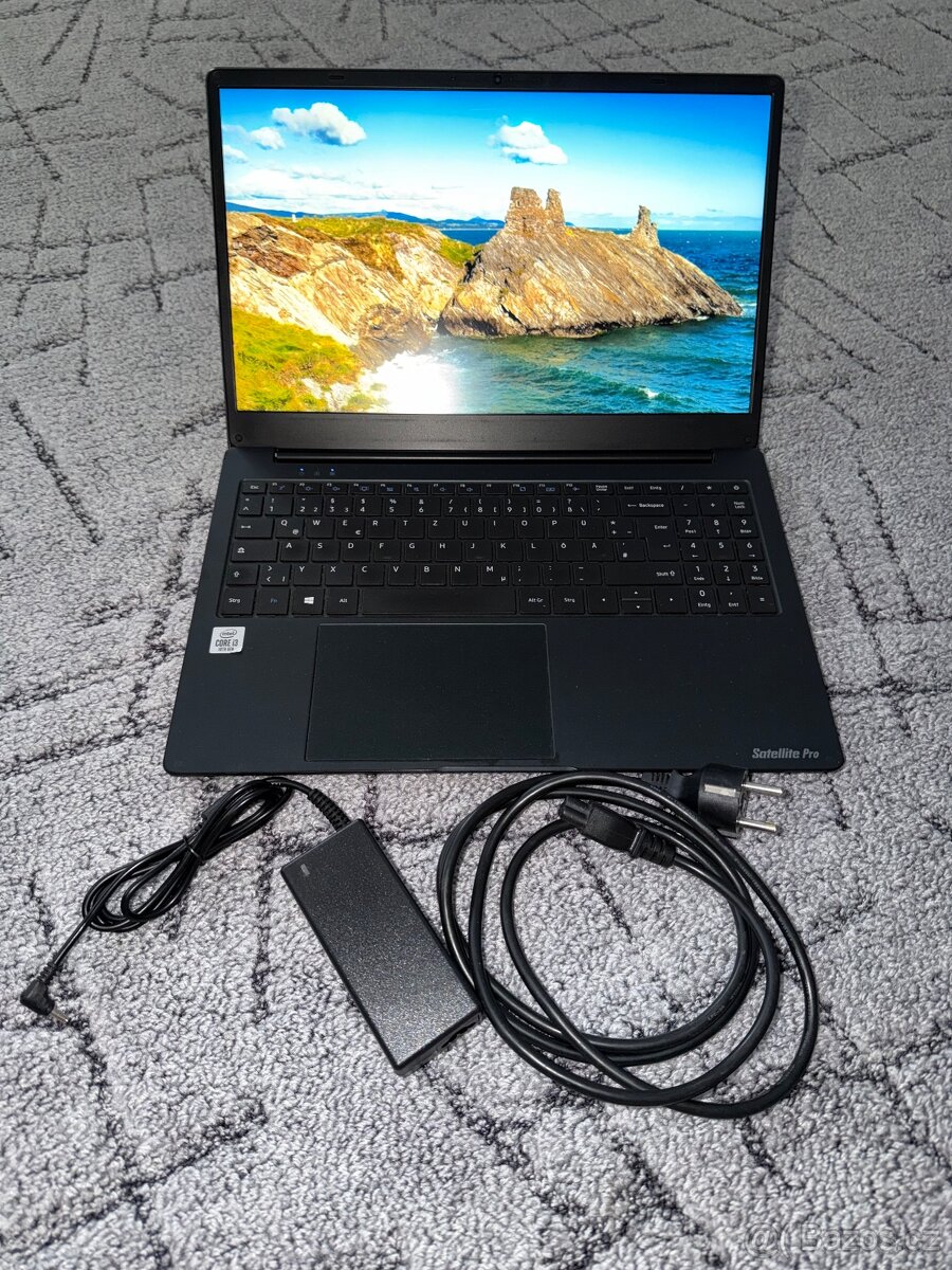 Toshiba Pro C50 - 15.6" FHD - 10.gen - DDR4