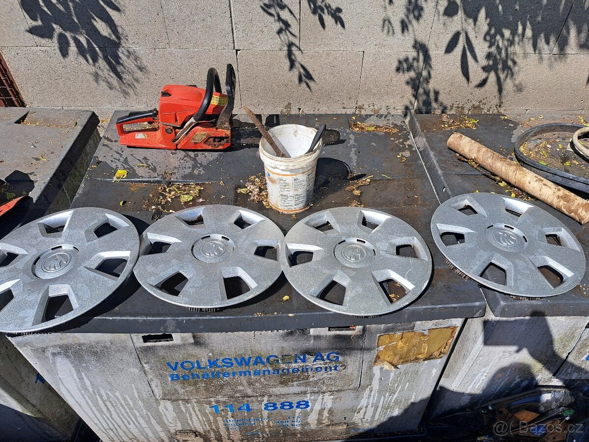 Poklice r15 original skoda sidus