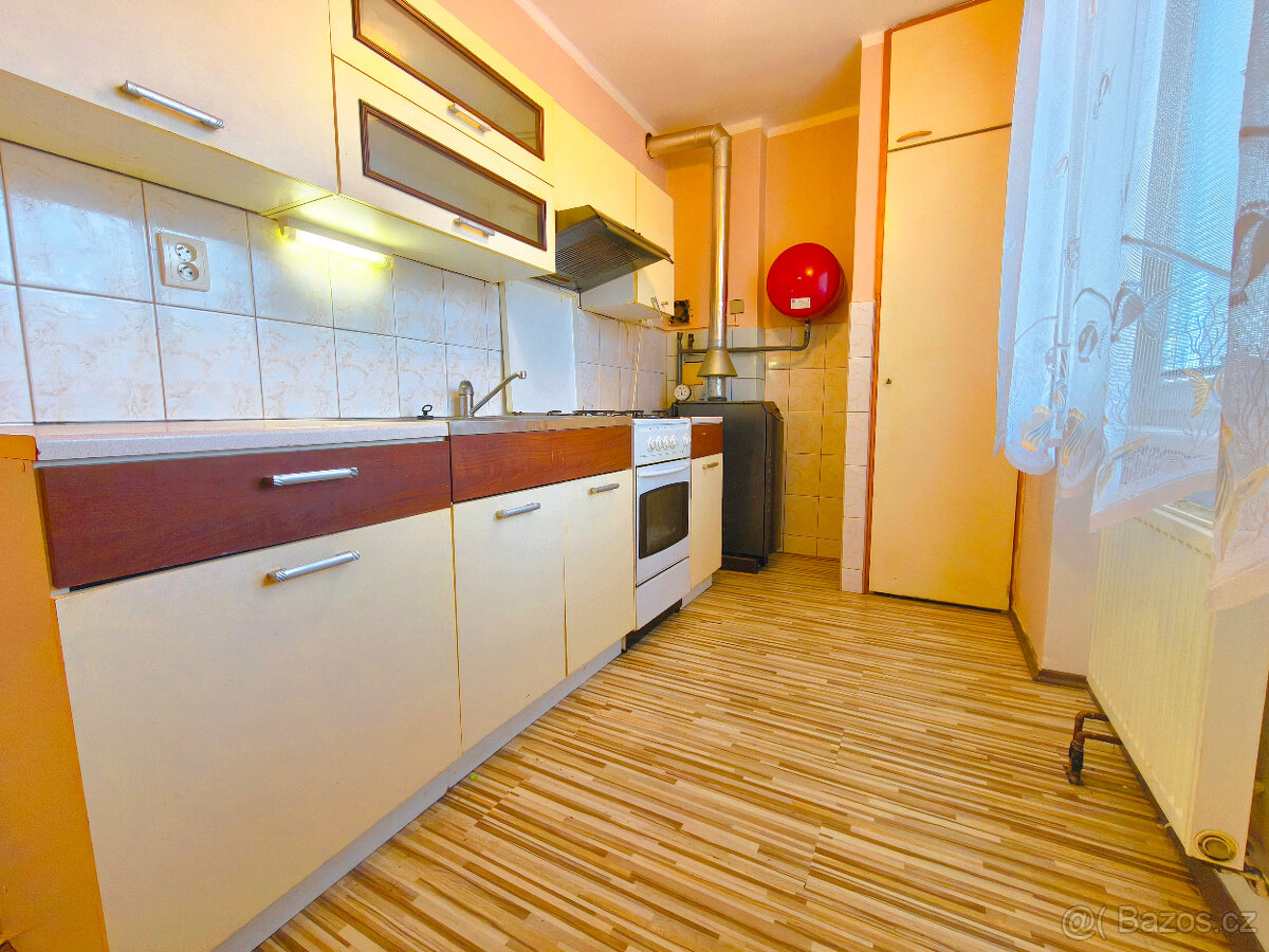 Jaroměř - podnájem bytu 3+1 s balkonem