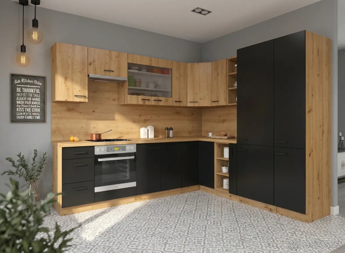 Krásná kuchyňská linka 270x220cm