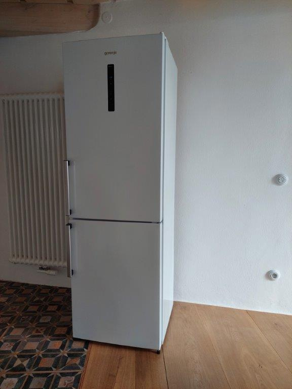 Úžasná lednička/cladnička (204l) s mrazákem (96l) GORENJE