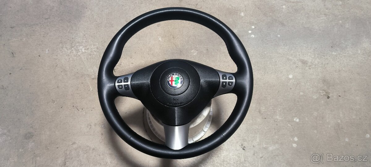 Volant multifunkční Alfa Romeo GT,147