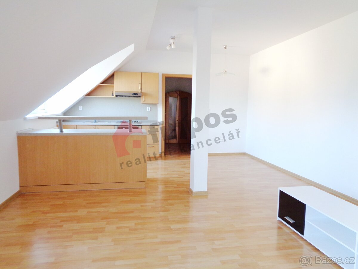 Pronájem bytu 2kk, 67m2 v Chlumci nad Cidlinou