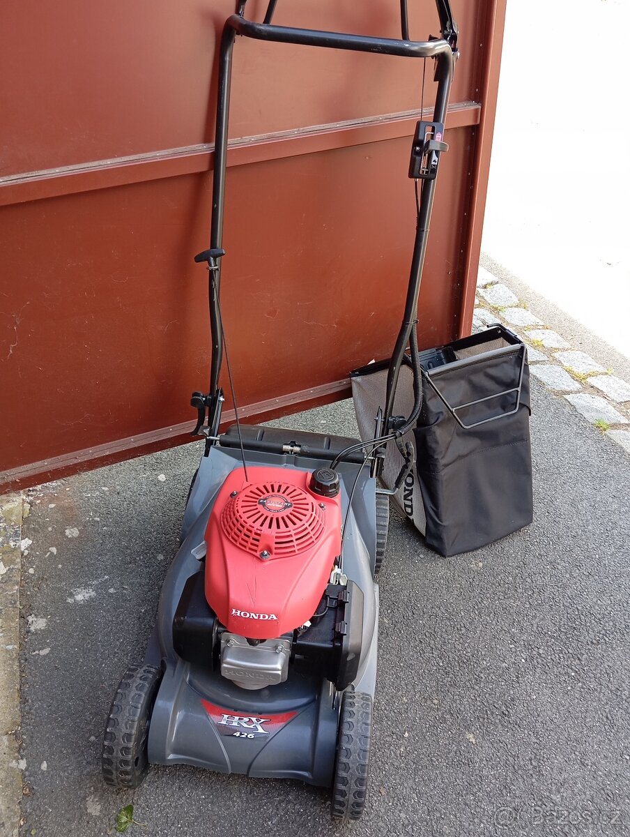 Sekačka Honda benzínová zánovní