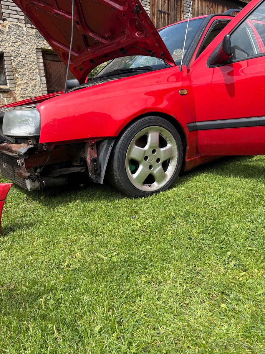 Golf 3 Variant nahradni dily
