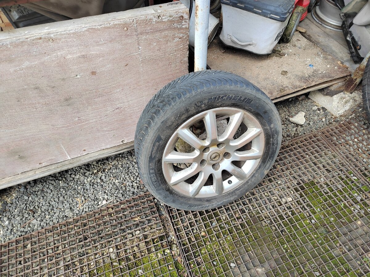 Kola opel