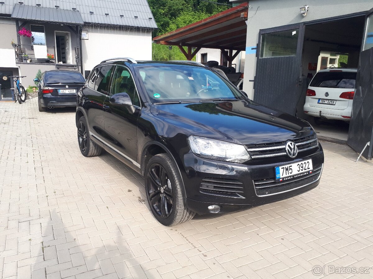 VW TOUAREG - NOVÁ STK