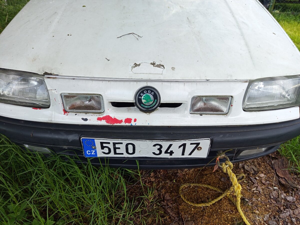 Maska Felicia Pick-up