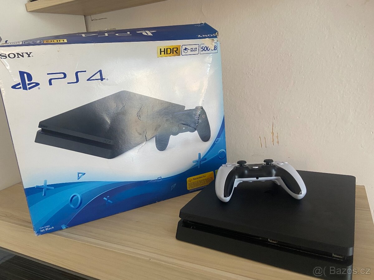 PlayStation 4 slim