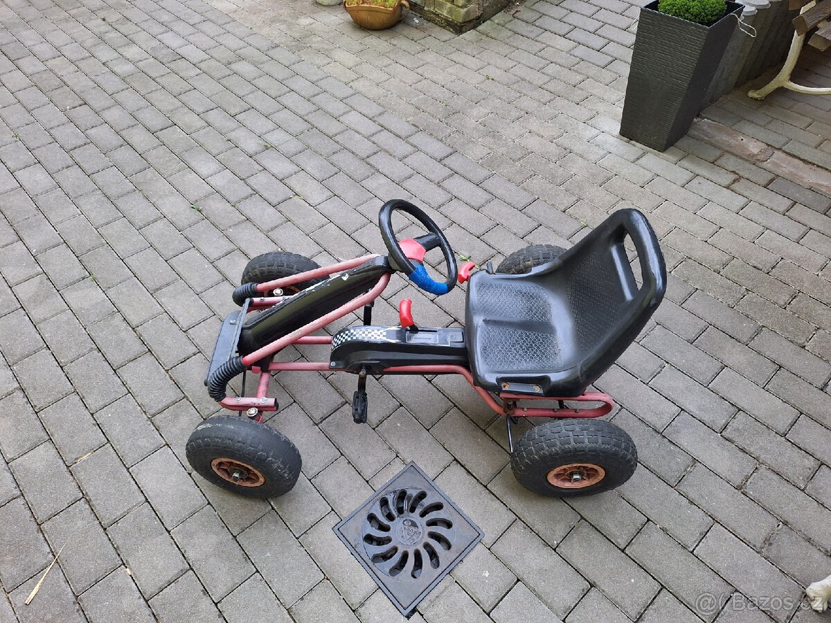 Šlapací auto