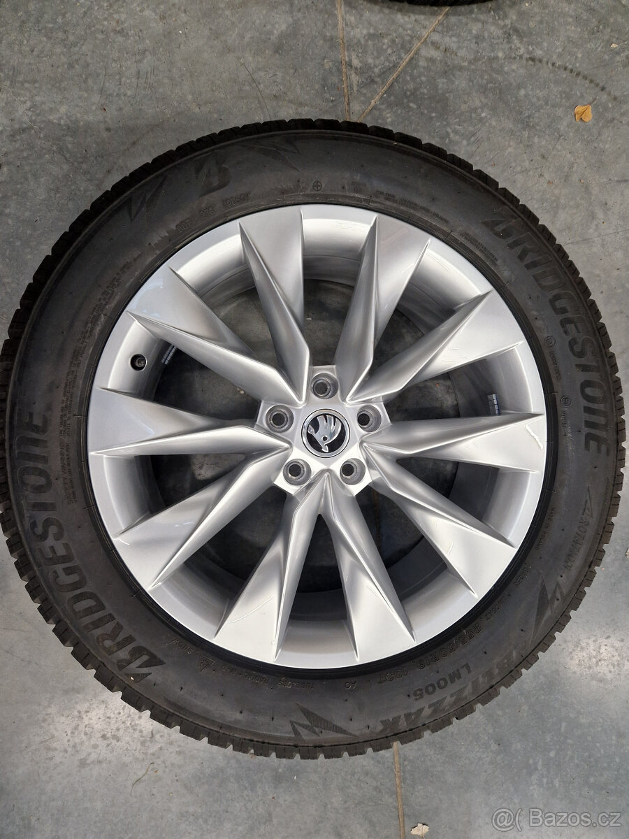5x112 r19 kola skoda enyaq disky alu 255 50 19 elektrony