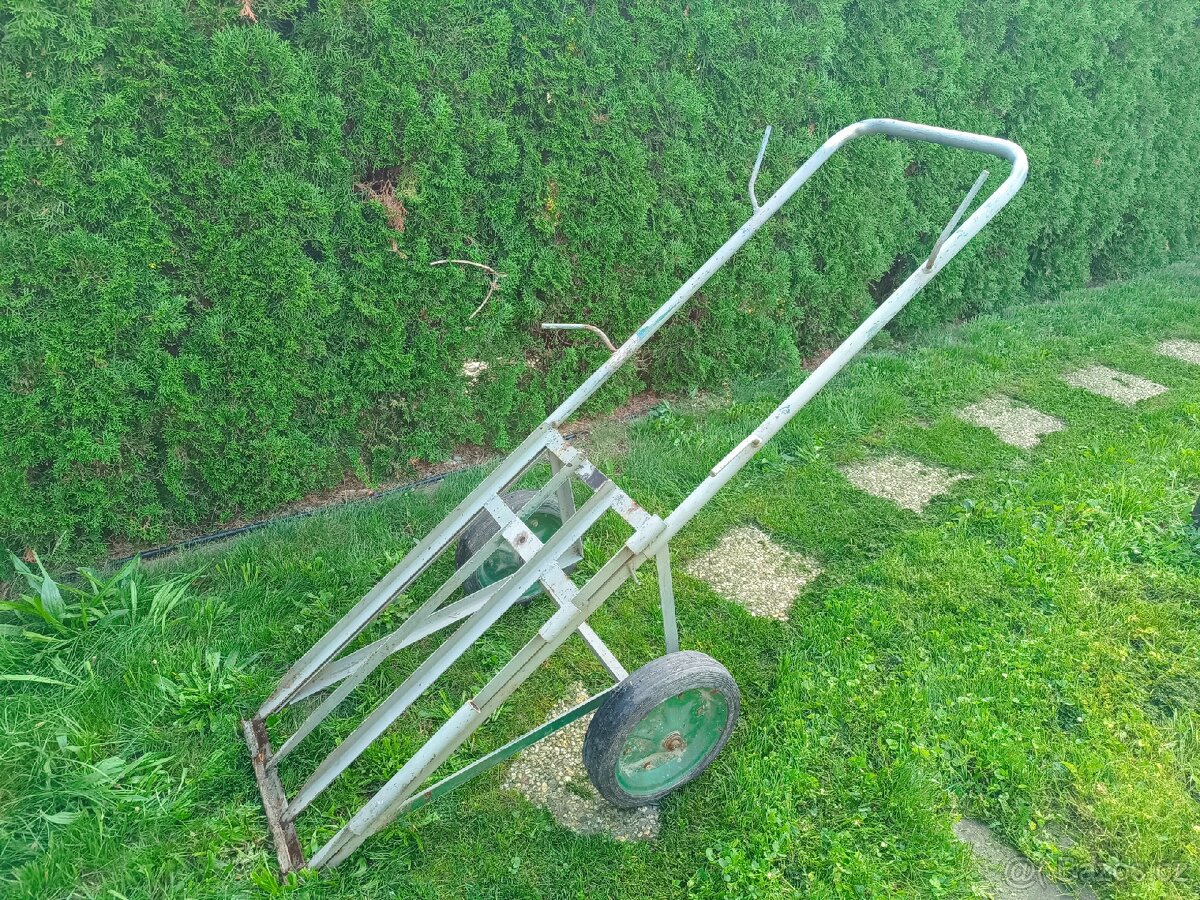 Vozík na autogen
