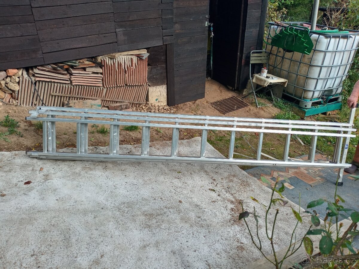 Proteco - Trojdílný hliníkový žebřík 3x11 příček