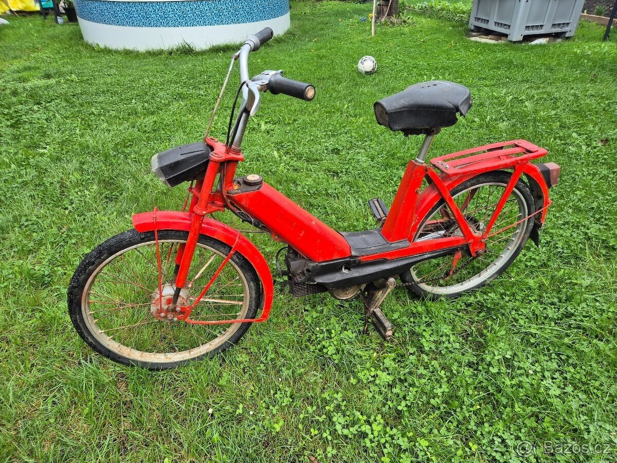 Babetta 228, 1. neodpružená BABETA, 19" kola, červená