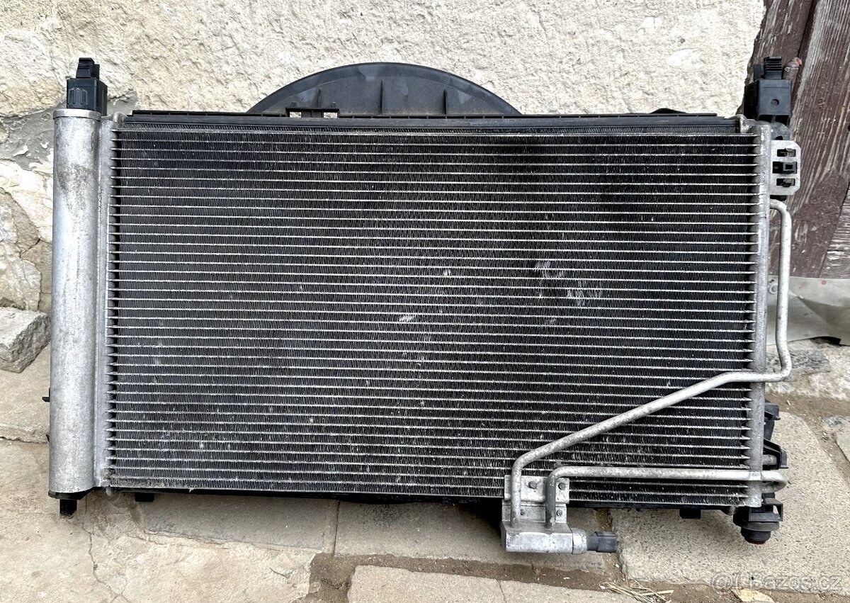 Chladič včetně Ventilátoru Mercedes Benz