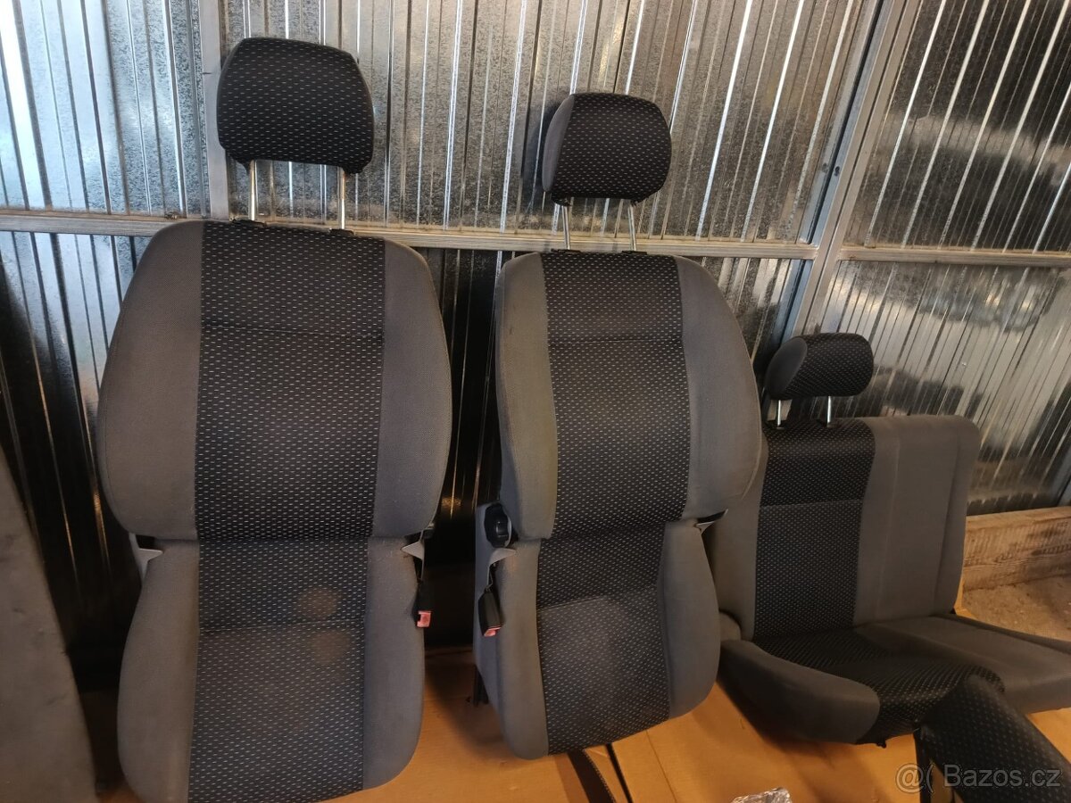 Škoda Felicia sedačky