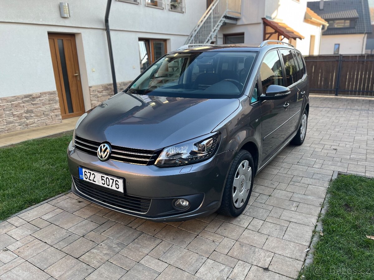 VW Touran 2.0 TDI Comfortline Cup, 7 míst, 5/2015
