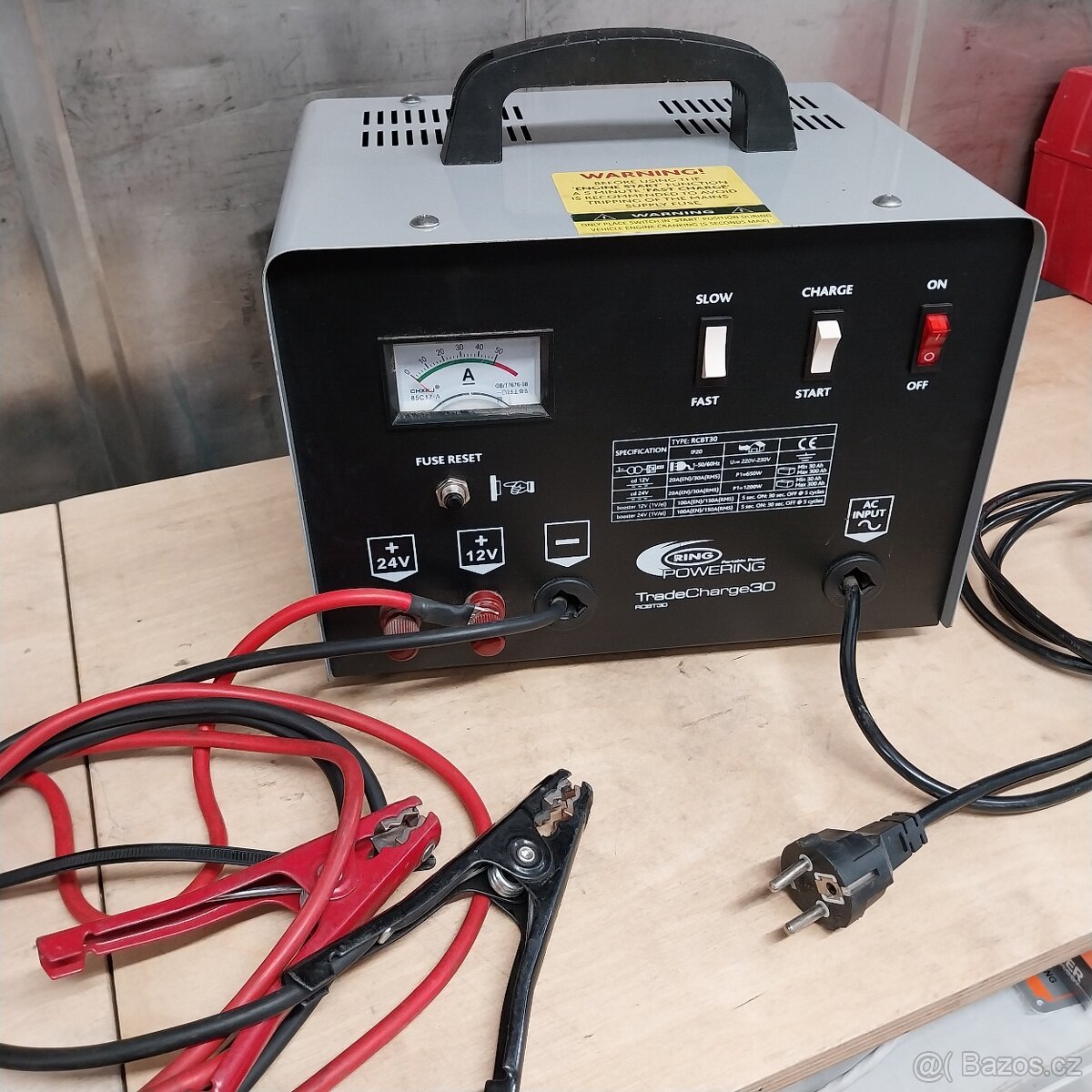 Prodám profi nabíječku se startovacím zdrojem