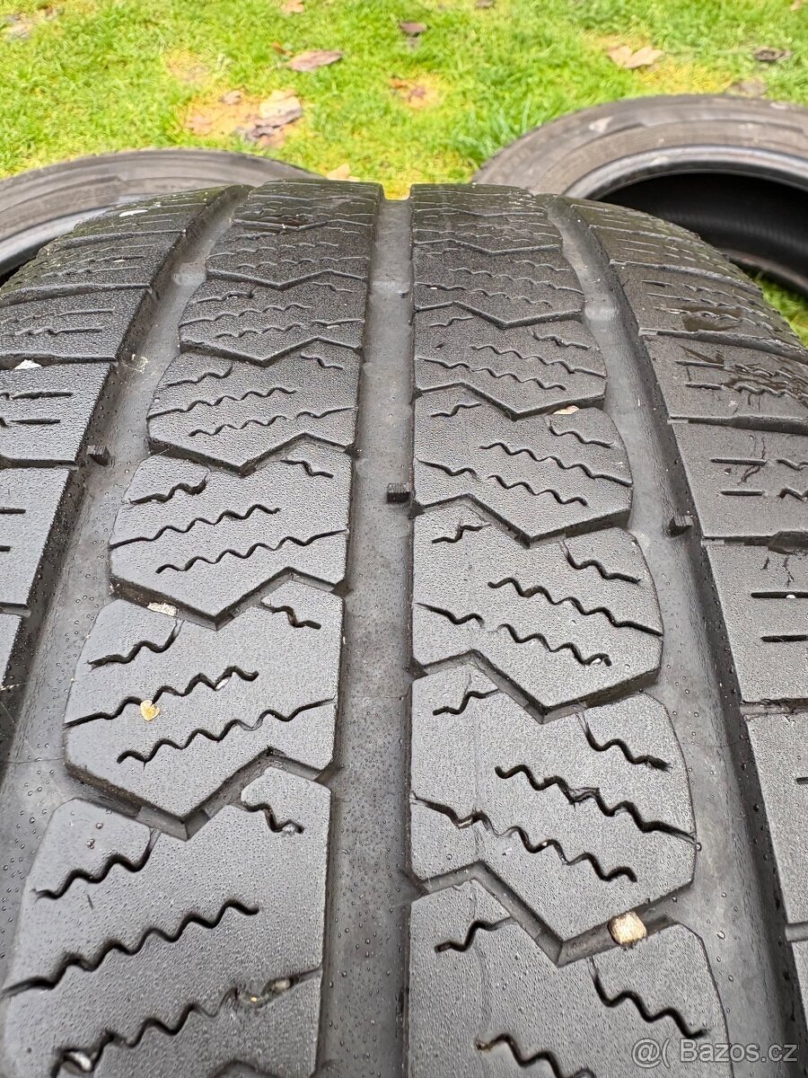 Zimní pneu 215/65/16 C