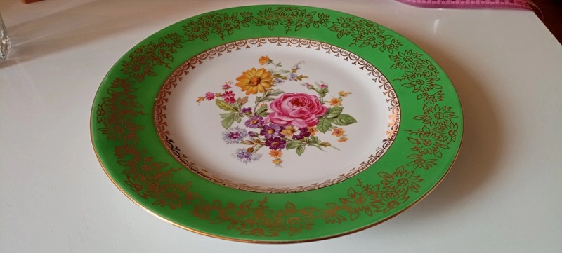 RETRO okrasné a dezertní talíře