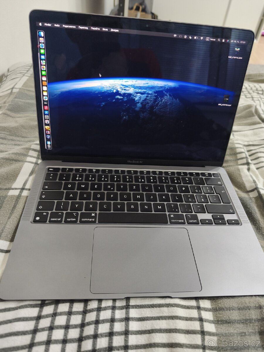Prodam Apple Macbook Air 13" 2020