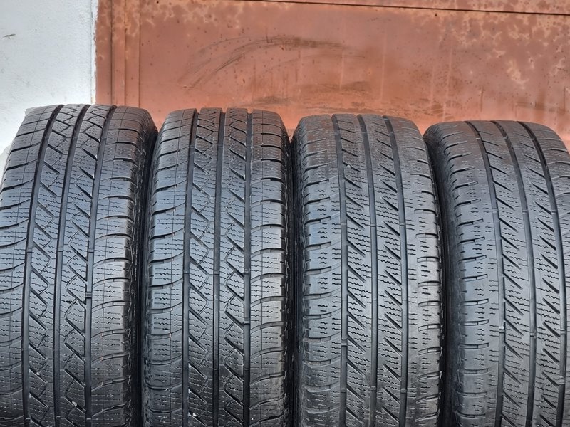 Zimní Goodyear 195/60/16C