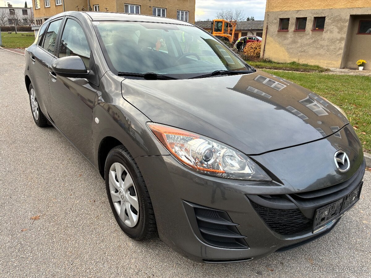 Mazda 3 1.6i 77kw rv.2011 serviska bez koroze