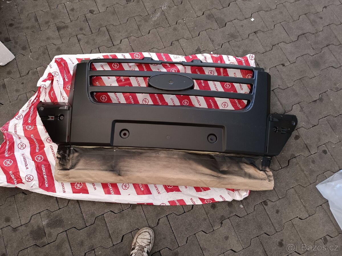 Přední nárazník střední část na Ford Transit