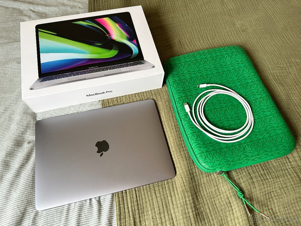 MacBook Pro 13" M2 / 8GB / 256GB