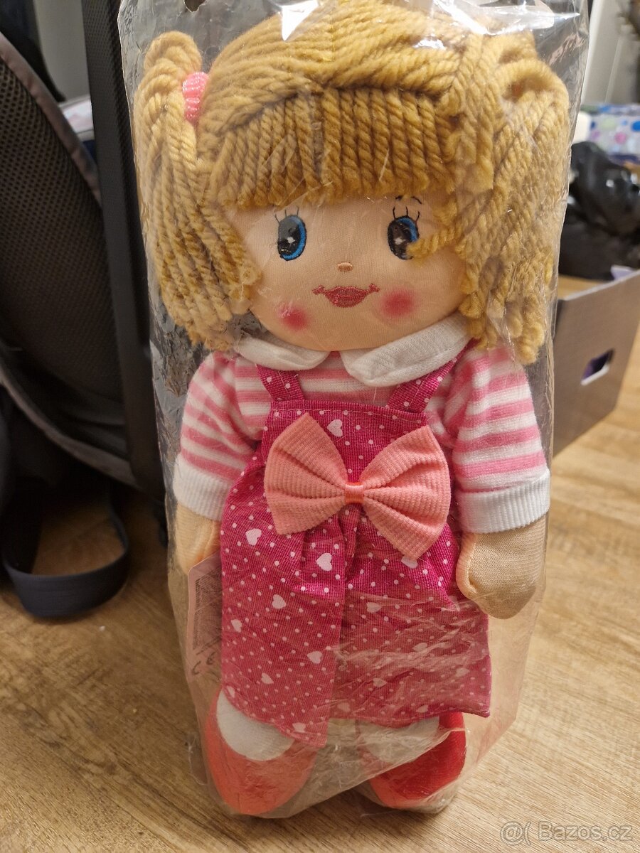 Nová panenka Baby Rose 40 cm