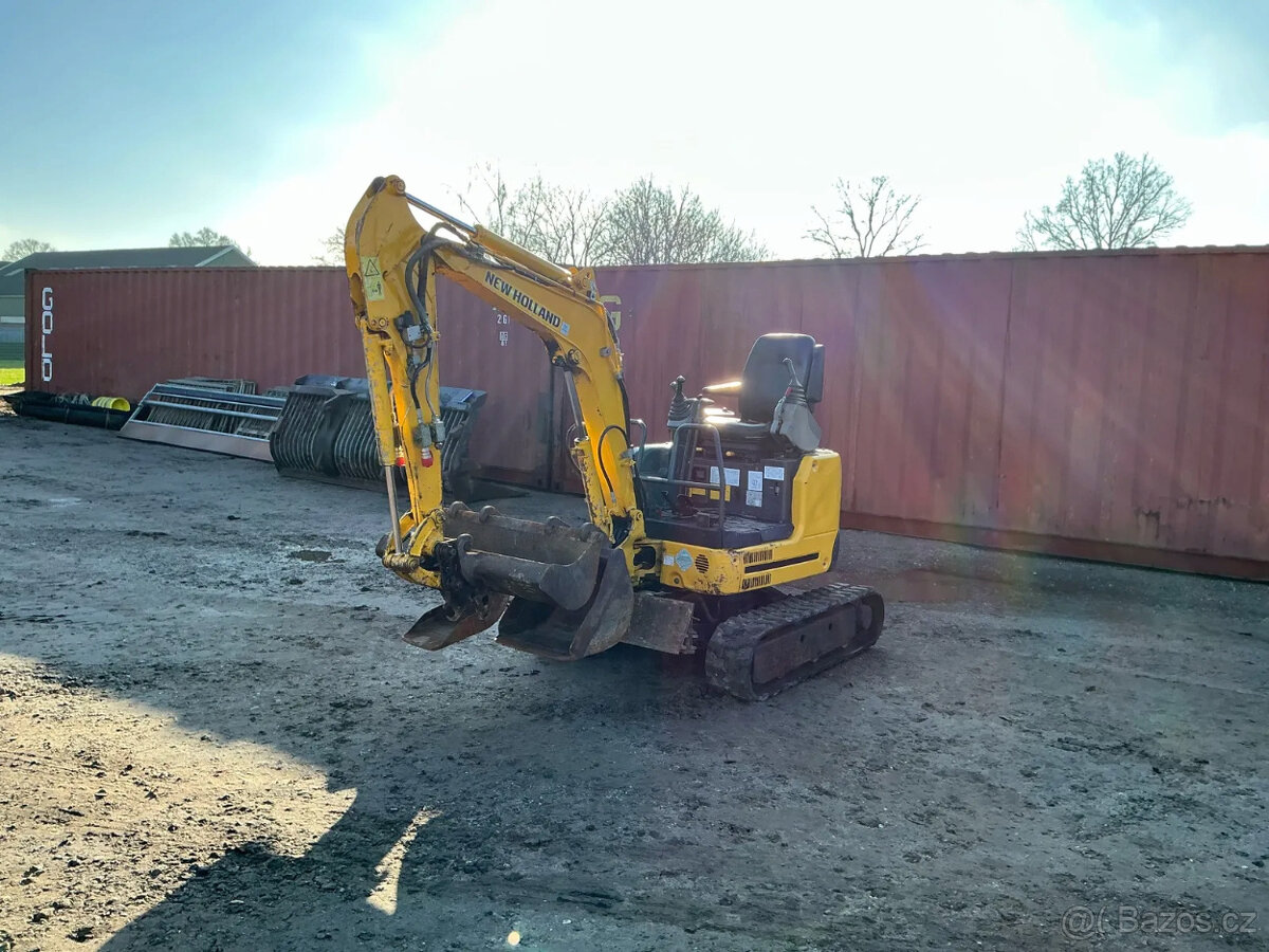 Mini rypadlo New Holland E18