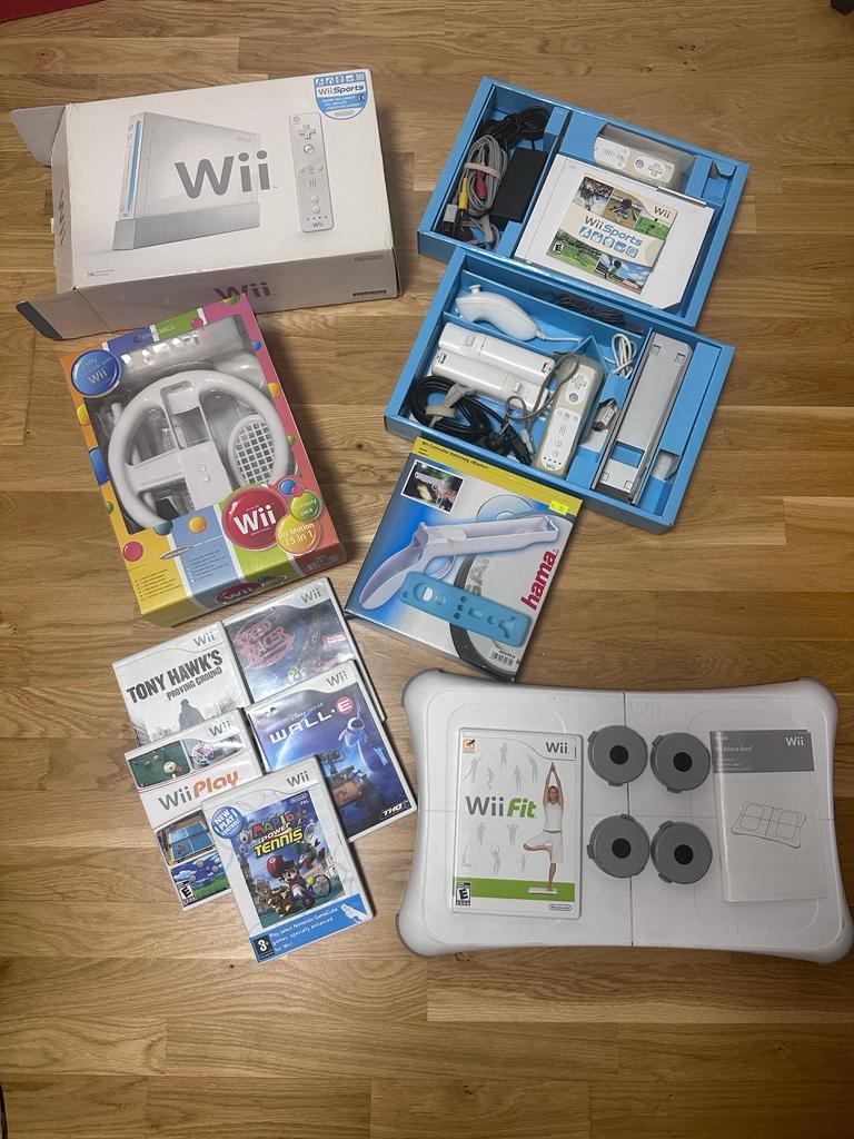 Nintendo Wii s Homebrew + Bohaté příslušenství s boxem + hry
