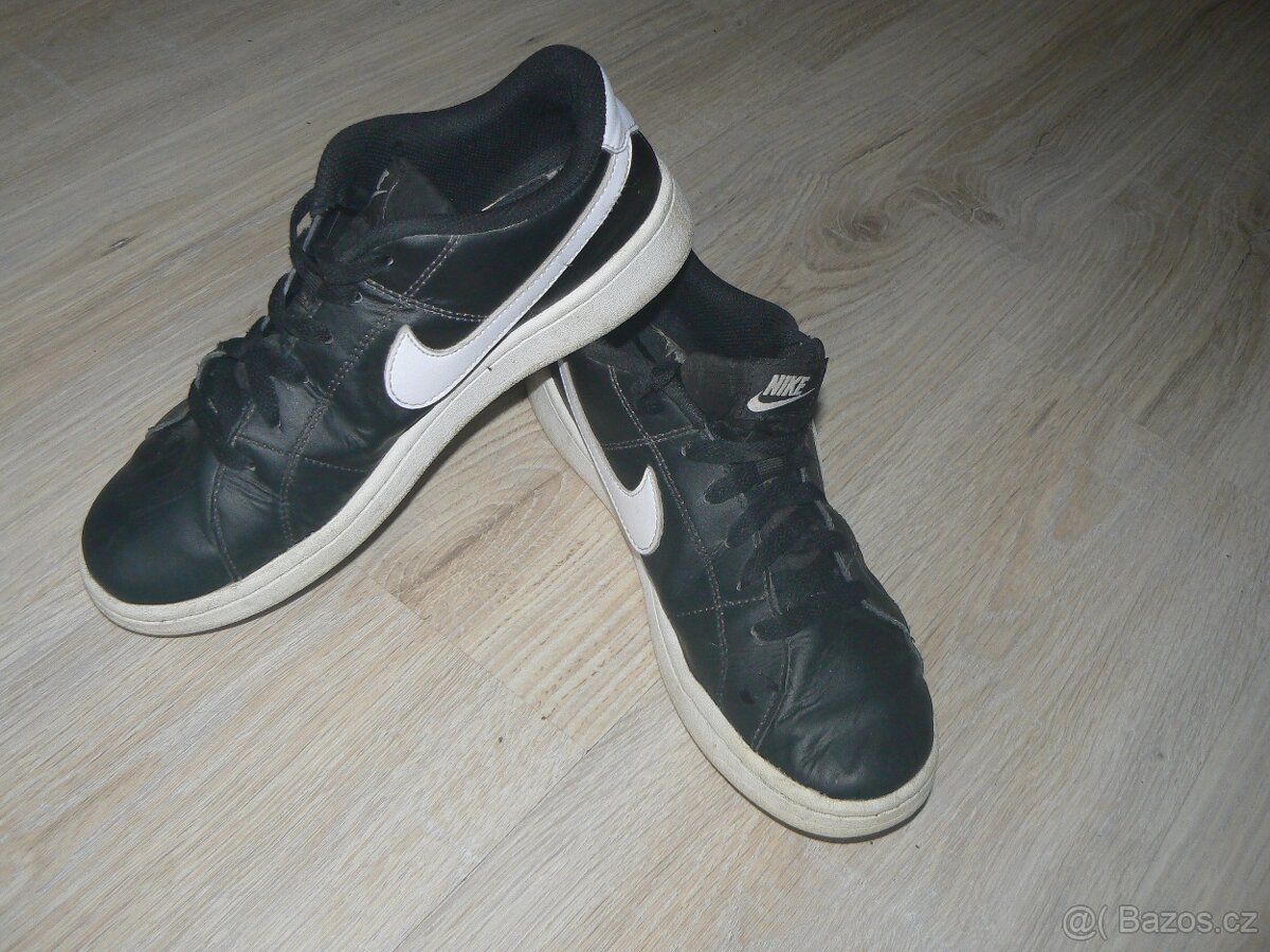 boty Nike - vel. 40,5 - stélka 26 cm