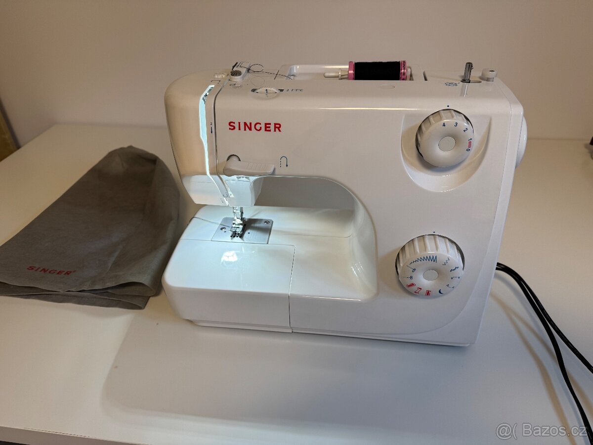Šicí stroj SINGER SMC 8280