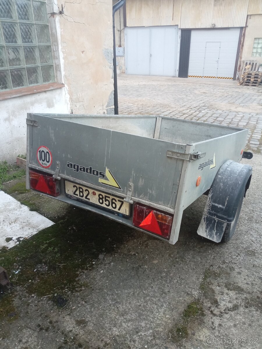 Vozík za auto