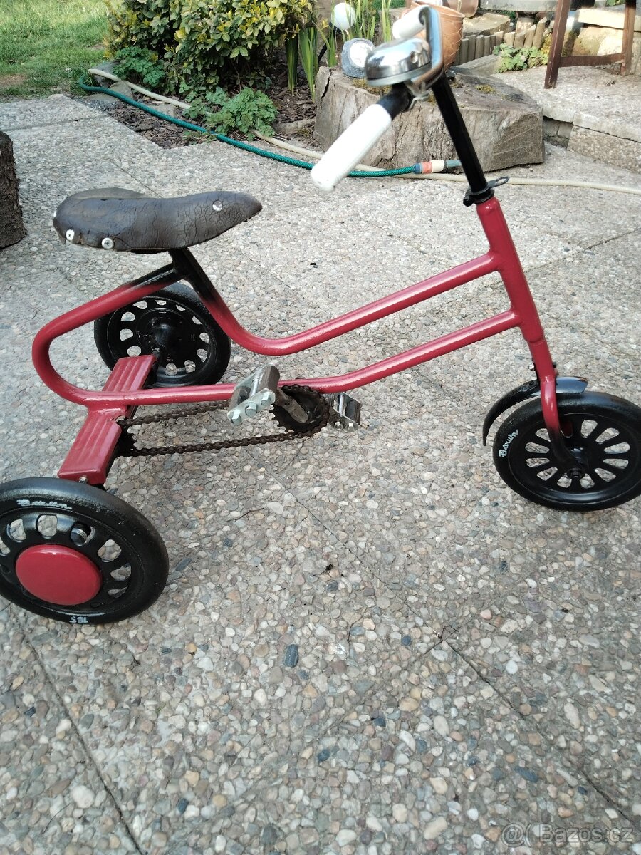 Retro tříkolka