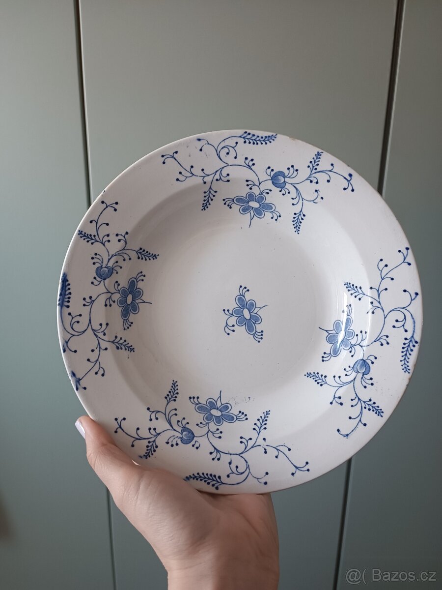 Kameninový talíř Belgie, 19.st