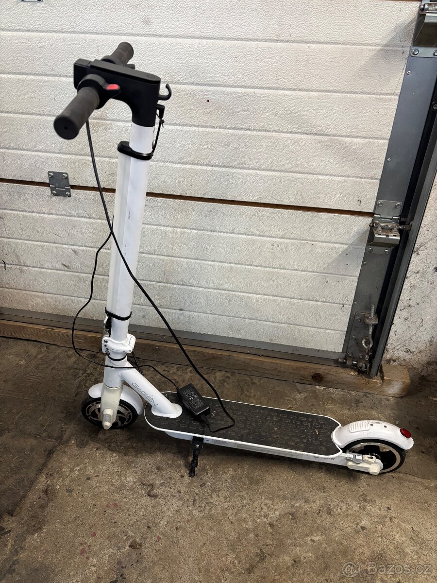 Elektrická koloběžka Gogen Voyager Lite S201 250W
