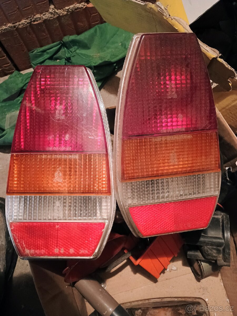 Světla škoda 105